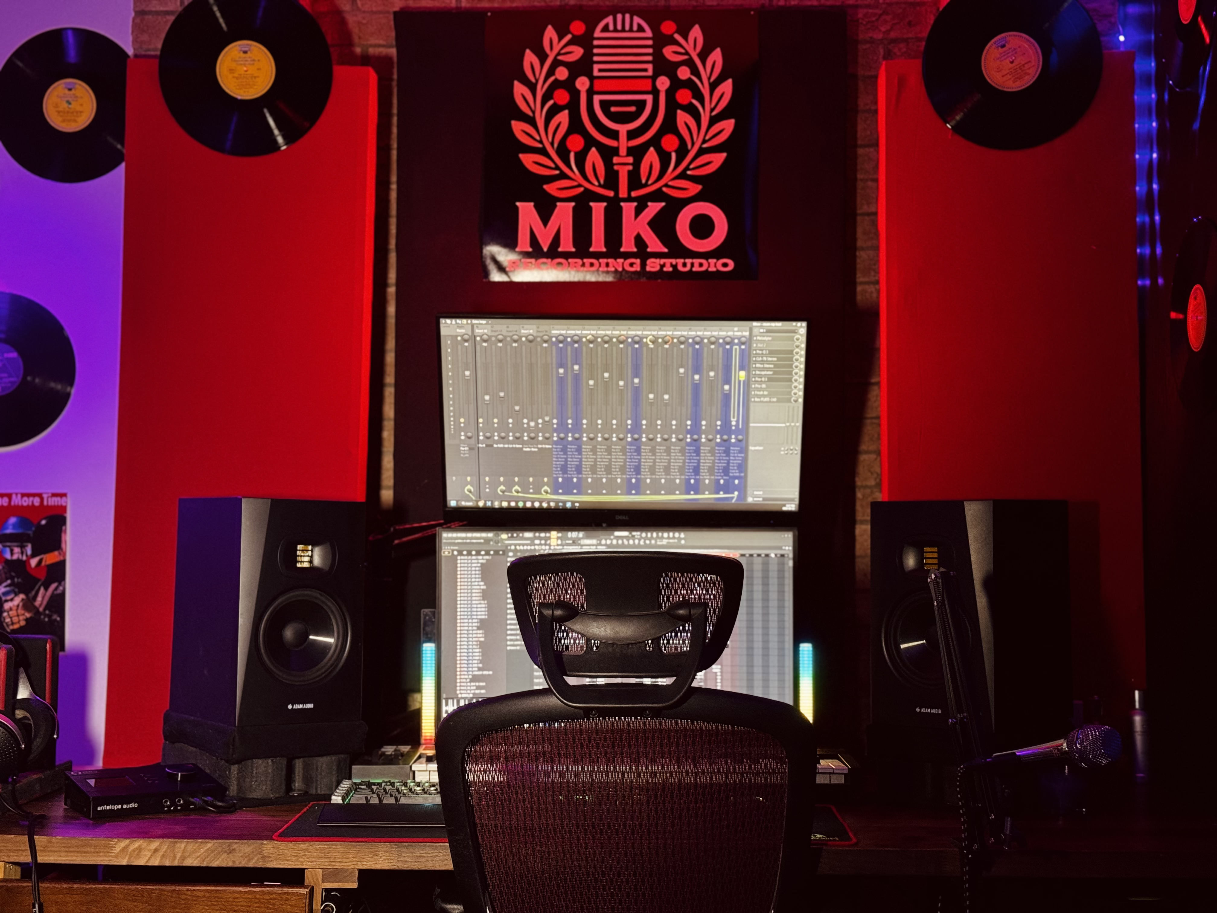 desk